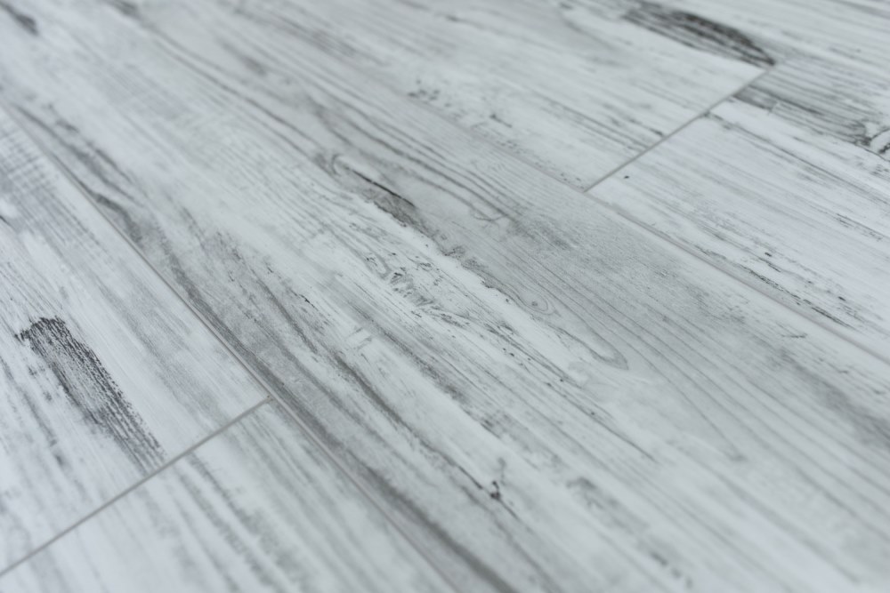 Замковая ПВХ плитка "Art Tile" Берёза Божоле (1220*152*5 мм) — купить в Владимире