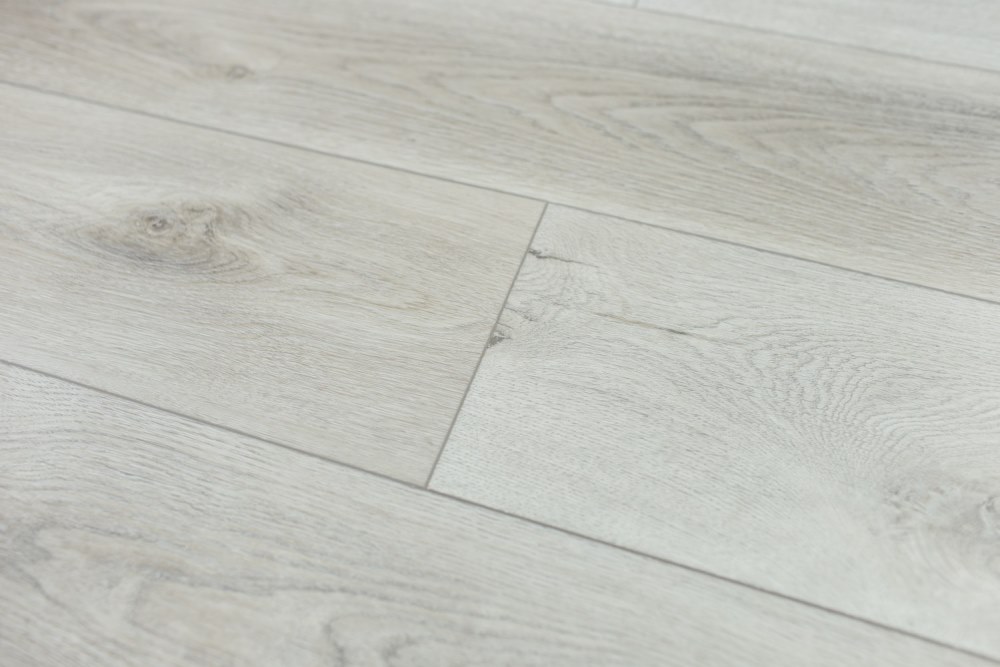 Замковая ПВХ плитка "Art Tile" Дуб Эдинбург (1200*183*6 мм) — купить в Владимире