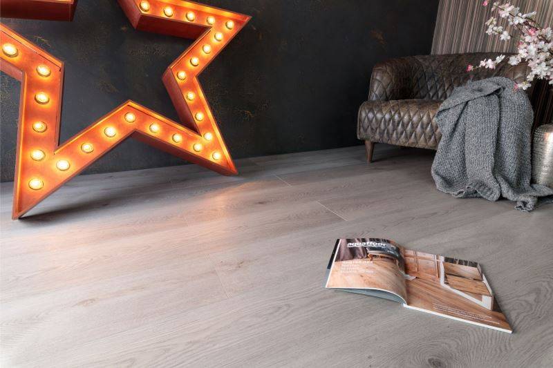 Замковая ПВХ плитка "Aquafloor" AF8022XXL (1800*228*8 мм) — купить в Владимире