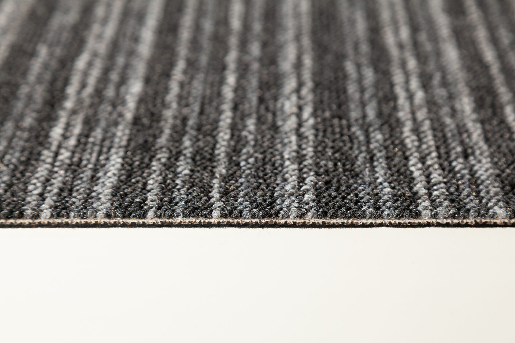 Ковровая плитка "Bonkeel" Space Strip Graphit (500*500*5,9 мм) — купить в Владимире