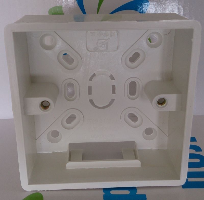 Коробка для накладного монтажа RTC — купить в Владимире