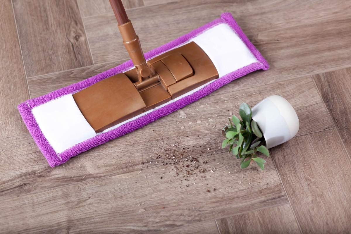 Замковая ПВХ плитка "Aberhof" Carmelita 1862 (615*123*5 мм) — купить в Владимире