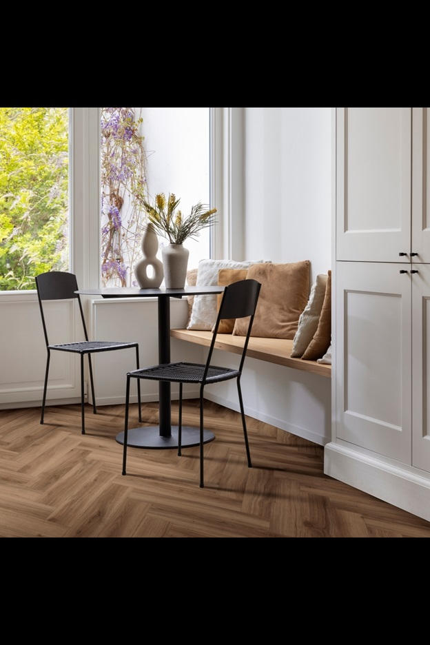 Замковая ПВХ плитка Classic Oak 24844 (630*126*6 мм) — купить в Владимире