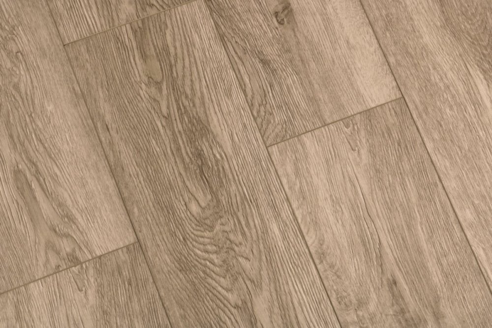 LVT плитка "Profield" Дуб Мадейра (915,4*152,4*2,5 мм) — купить в Владимире